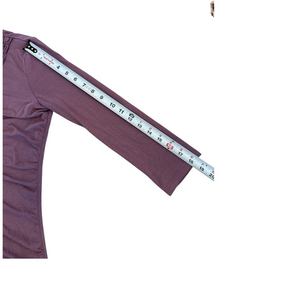 Maurices Dusty Mauve Ruffle Front Ruched Top – Size Medium - Picture 6 of 7
